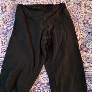 PINK high waisted cropped leggings